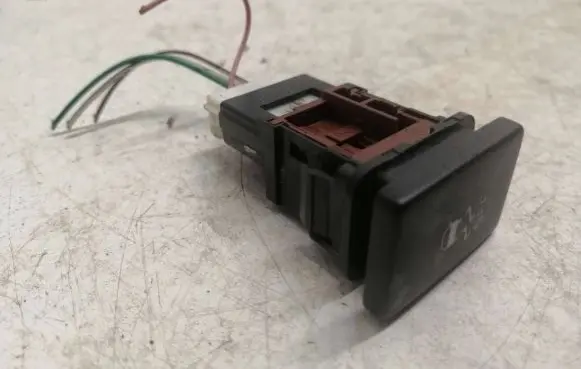 Toyota Auris 150 ESP (stability program) switch 15C032