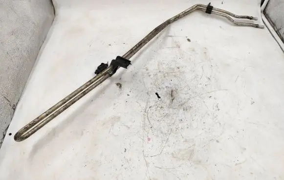Audi A4 S4 B7 8E 8H Power steering radiator 8E0422885AJ