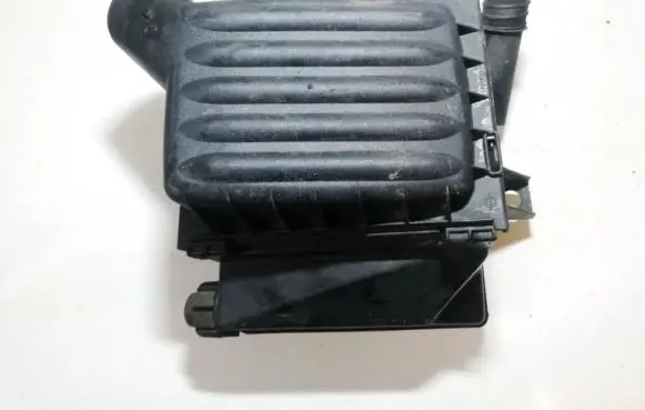 Opel Corsa B Air filter box 44605685910