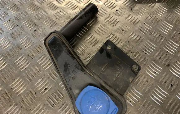 Porsche Macan (95B) Windshield washer fluid reservoir/tank 95B955452