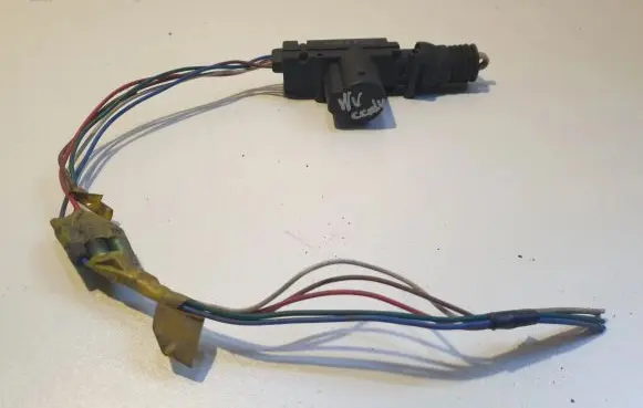 Audi 80 90 S2 B4 Central locking switch button 