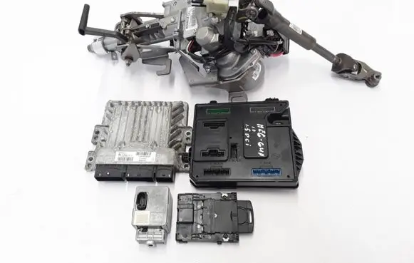 Renault Megane III Engine ECU kit and lock set 