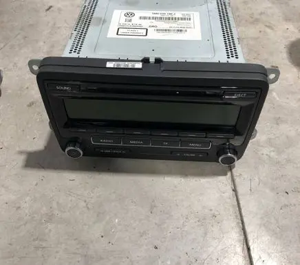 Seat Alhambra (Mk2) Radio/CD/DVD/GPS head unit 5M0035186J