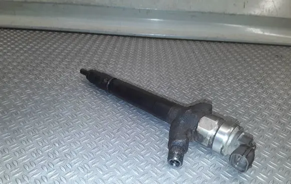Ford Transit Fuel injector 6C1Q9K546AC