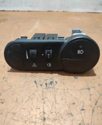 Hyundai i10 Fog light switch 621W05010