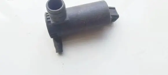 Ford Focus Windscreen/windshield washer pump 93bb17k624aa