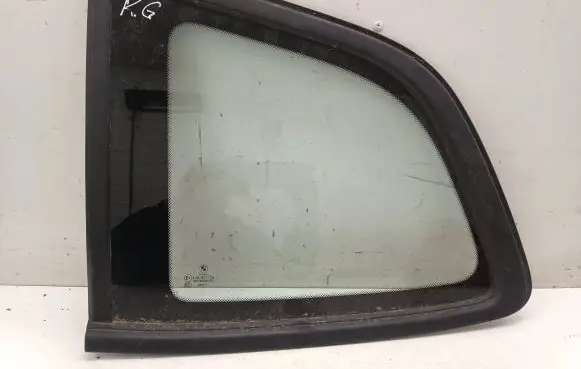 BMW 2 F46 Rear side window 43R001734