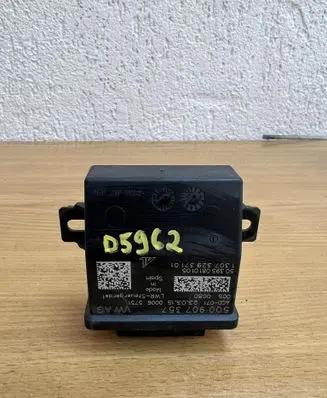 Volkswagen Golf VII Other devices 5Q0907357 D5962