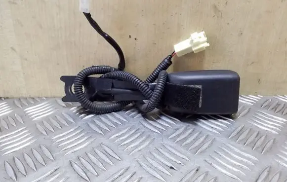 Toyota Corolla E120 E130 Front seatbelt buckle