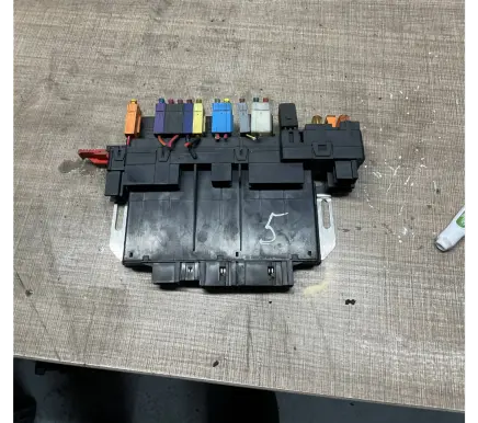Mercedes-Benz S W220 SAM control unit A0325458332 05045126