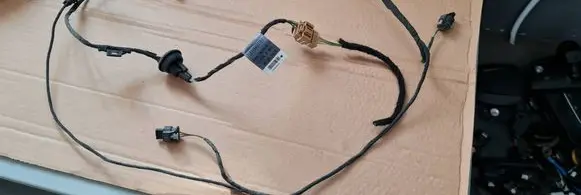 Audi A4 S4 B9 8W Central body control module 8W0971104M 03082018 TAB010813BR