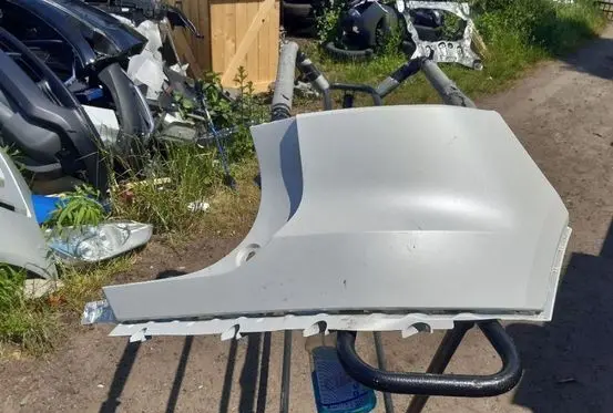 Volvo XC40 Rear bumper corner part panel trim 