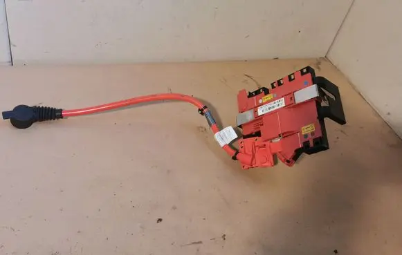 BMW 6 F12 F13 Positive cable (battery) 9240490