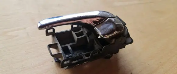 Nissan Almera Tino Rear door interior handle