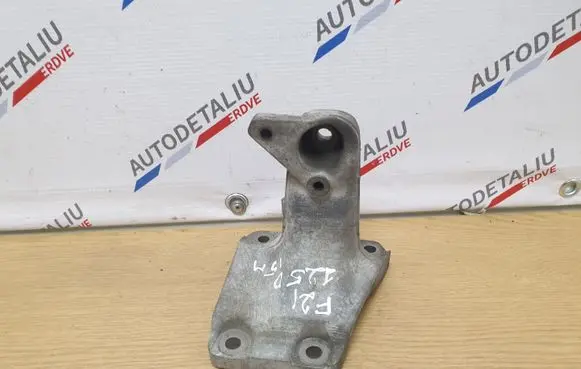 BMW 1 F20 F21 Engine mounting bracket 6788612 22116788612