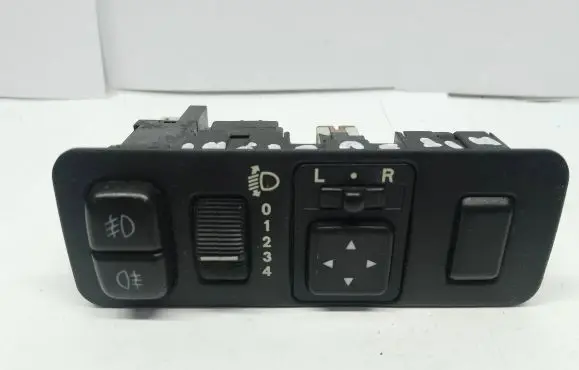 Mitsubishi Space Star Wing mirror switch MR240907