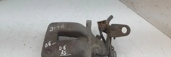 Volkswagen Jetta V Rear brake cylinder 