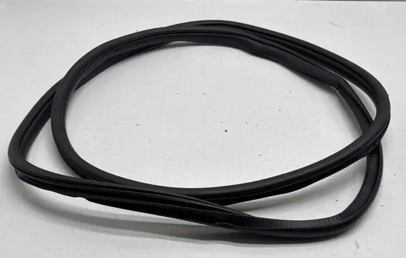Dodge Durango III Rubber seal rear door 