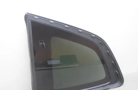 BMW X3 G01 Rear side window 7410063
