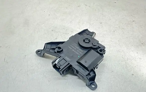 Chevrolet Malibu Air flap motor/actuator AA1138004080