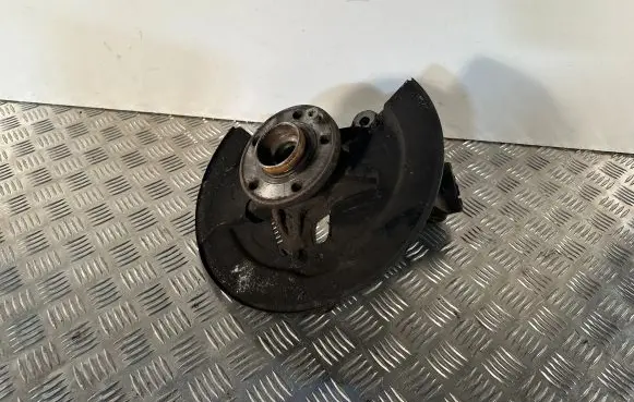 Volvo V60 Front wheel hub