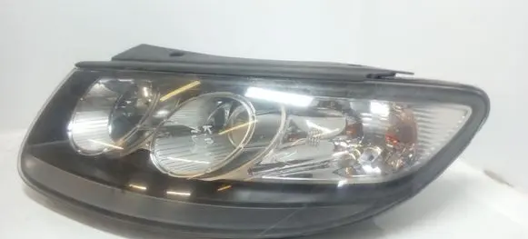 Hyundai Santa Fe Headlight/headlamp 921012B