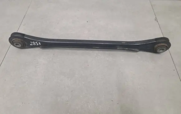 Volkswagen Touareg II Rear control arm 7P0501531 7P0501530