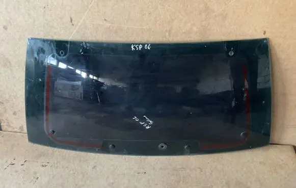 KIA Sportage Rear windscreen/windshield window 