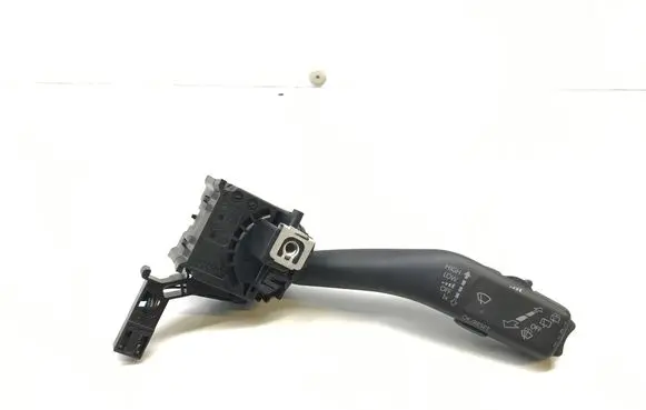 Volkswagen Golf VI Wiper control stalk 1K0953519J 01203516 20351892401337