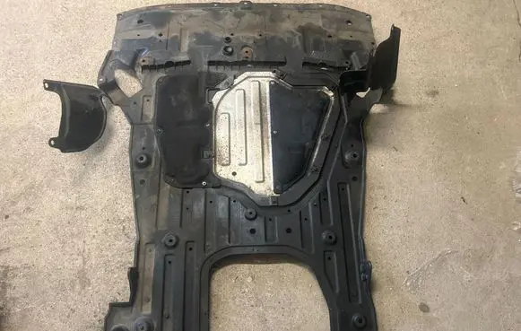 Honda Civic IX Engine splash shield/under tray 74113TV0E000