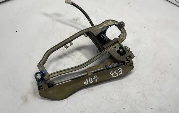 BMW X5 E53 Rear door exterior handle/bracket 8243636 51228243636