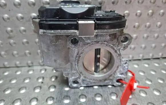 Renault Clio V Throttle body valve S27624014 161200428R