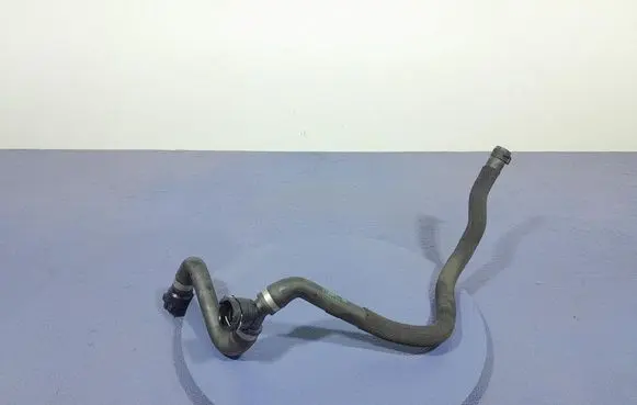 BMW Z4 E85 E86 Engine coolant pipe/hose 8653604