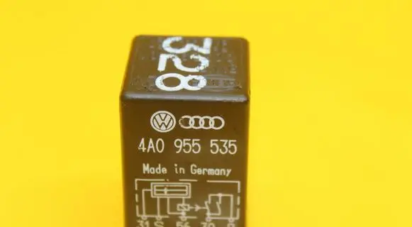 Audi A8 S8 D2 4D Other relay 4A0955535