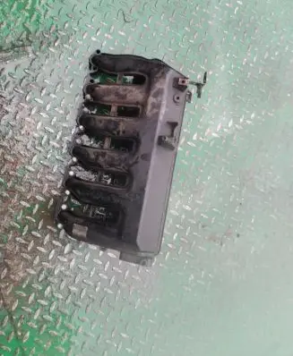 BMW 5 E60 E61 Intake manifold 7790700
