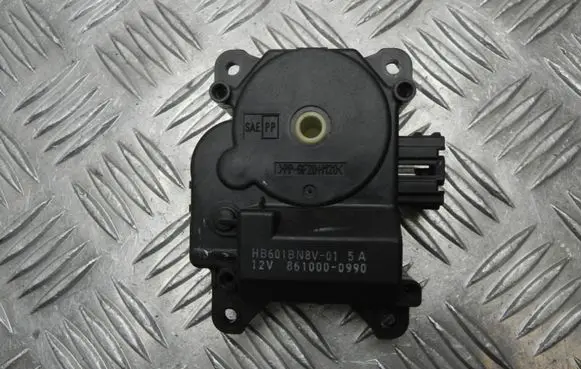 Mazda 3 I Air flap motor/actuator 8610000990 V1109