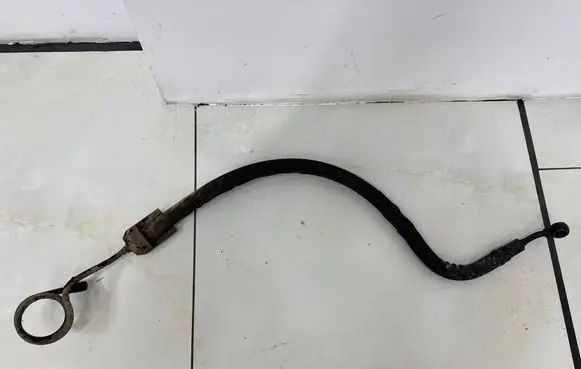 Volkswagen PASSAT B5.5 Power steering hose/pipe/line 