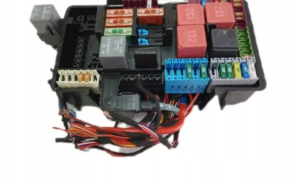 Mercedes-Benz C W205 Other relay A0009822923