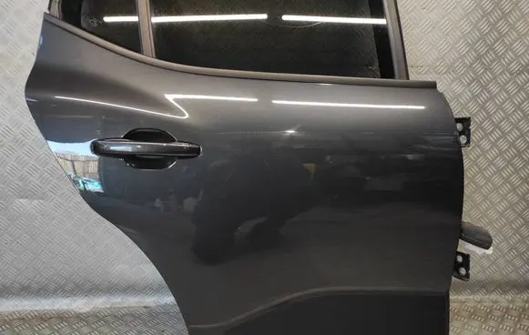Dacia Sandero III Rear door