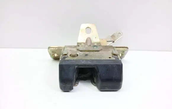 Opel Astra G Tailgate/trunk/boot lock/catch/latch 09130569