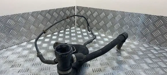 Audi A8 S8 D3 4E Engine coolant pipe/hose