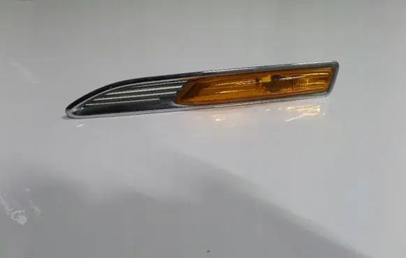 Ford Mondeo MK IV Front fender indicator light 7S7113K354ADMK4