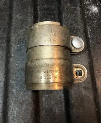 Audi A4 S4 B9 Muffler pipe connector clamp 8W0253141D