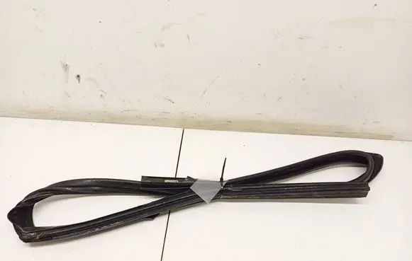 Ford Ka Rubber seal rear door E3B5A21511AD
