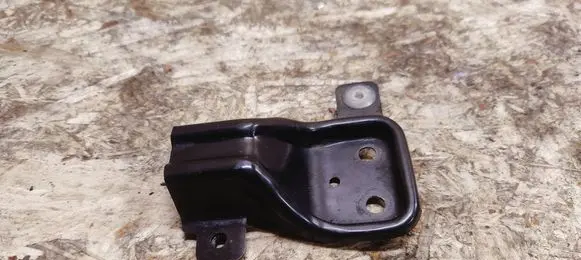 Lexus SC 300 - 400 Radiator mount bracket 1652350010