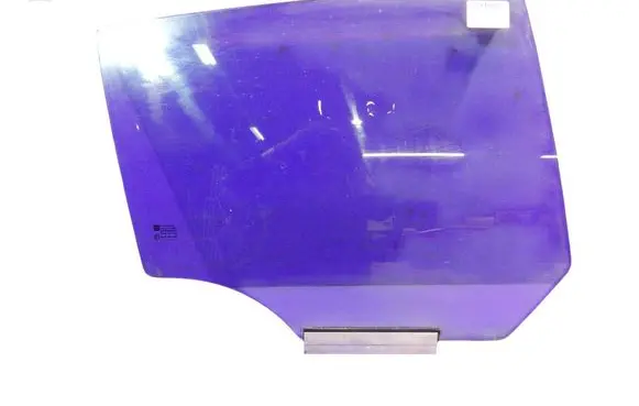 Opel Astra H Front door window glass four-door 