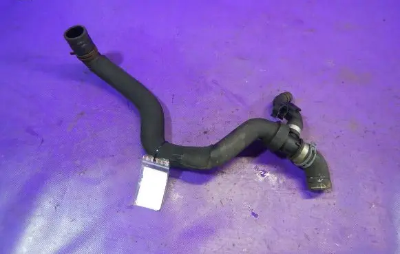 Skoda Praktik (5J8) Engine coolant pipe/hose
