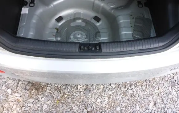 Hyundai i10 Trunk/boot sill cover protection 