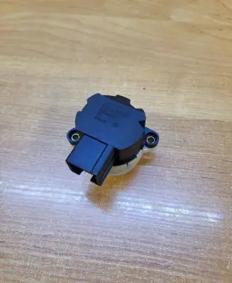 Volvo XC90 Ignition lock contact 8645228