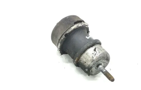 Lexus IS 220D-250-350 Engine mount bracket
